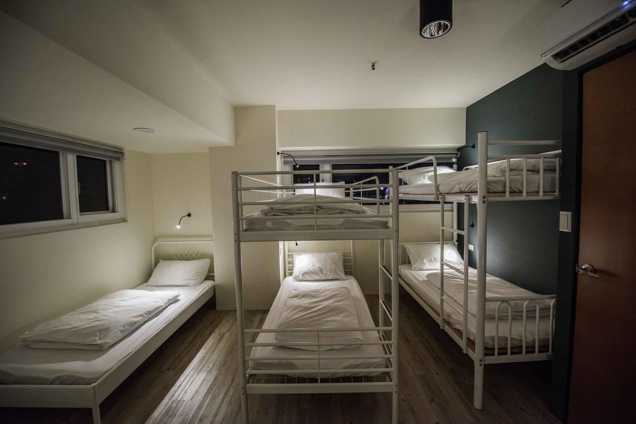 Luftpause Hostel Kaohsiung Esterno foto